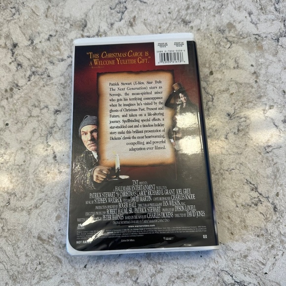 VHS A Christmas Carol movie based on the novel by Charles dickens - Picture 2 of 3